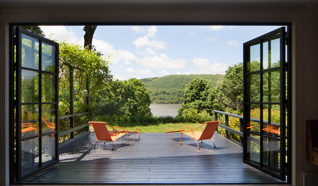 Houzz Tour: A Country Cottage Opens to Hudson River Views