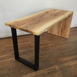 Office desk - Desks And Hutches