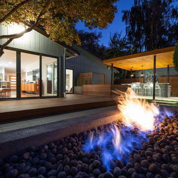 Covered/Uncovered Outdoor Living