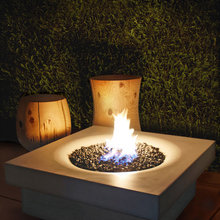 Outdoor fireplace