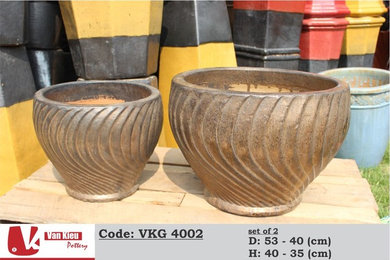 Outdoor glazed pots