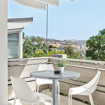 Maris Round Table