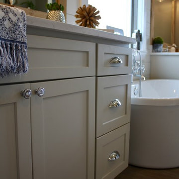 Tina Holland Designs
