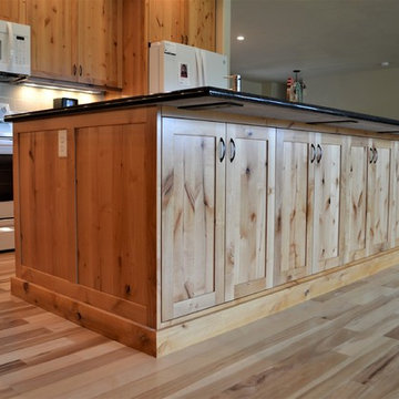 Knotty Alder Shaker Kitchen