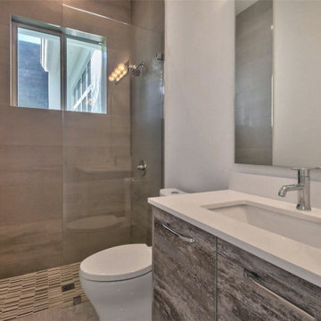 Contemporary Home - 02