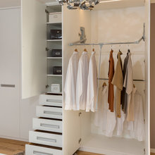 Kleiderschrank
