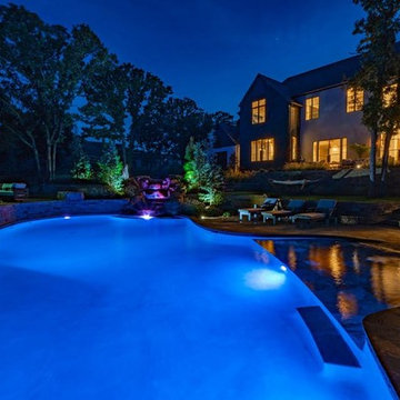 Lakeview Pool, Stream & Natural Boulder Spa