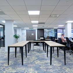 Tables de bureaux professionnels sur-mesure - Products