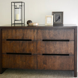 243 Chest of Drawers - Productos