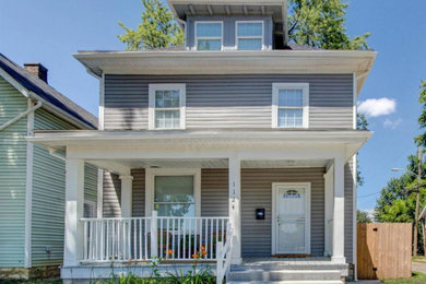 Example of an arts and crafts exterior home design in Columbus