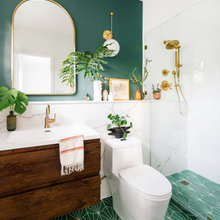 Master Bath to Share with Heather