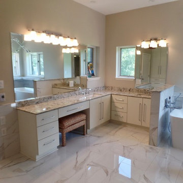 Treadway Master Bathroom
