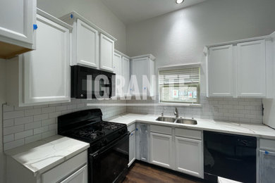 Kitchen photo in Houston