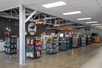 Garage - garage idea in Minneapolis