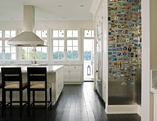 Современная классика Кухня by Laura Bohn Design Associates