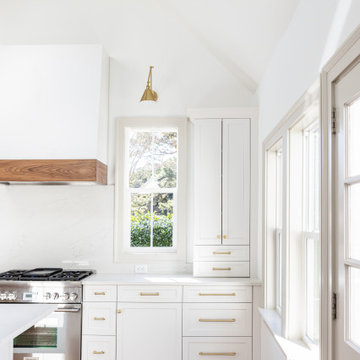 Timeless Southern Cottage: Fresh Details Layered Over Historic Roots