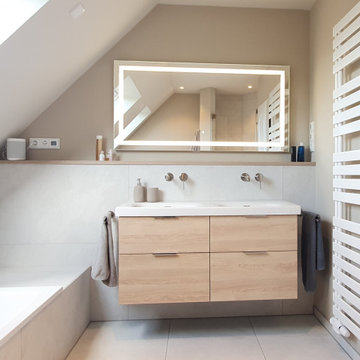 Wanne + Dusche | mit Raumteiler als Apoauszug
