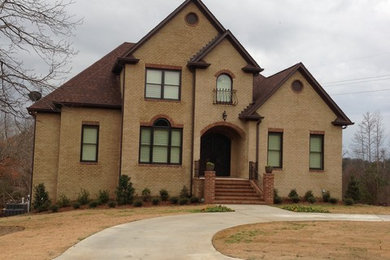 Example of a classic exterior home design in Birmingham