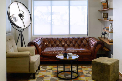 CELEBRITY LOUNGE