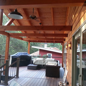 Hartland, WI - Custom Composite Deck