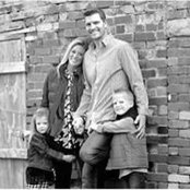 Kelly Macnamara's photo