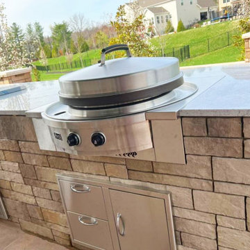 Outdoor Kitchen Featuring Evo Grill