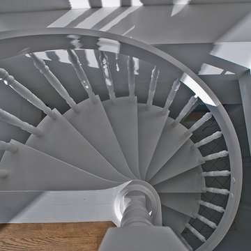 Treppenraum zu Küche und Bad