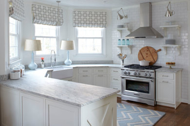 Kitchen photo in Atlanta