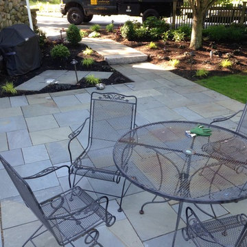 Bluestone Patio and Fieldstone Seat Wall