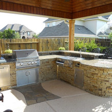 Outdoor Kitchen