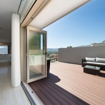 Modern Minimalist Kitchen/Dining/Outdoor