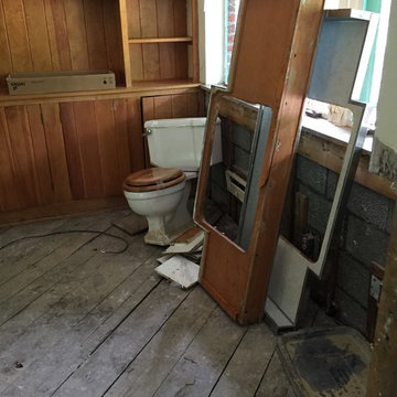 COMEBACK HOUSE / COOPORRIS18 HELPS FLOOD VICTUM RETURN TO A HOME SHE LOVES