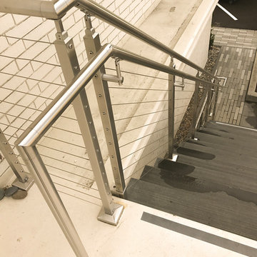 Commercial cable railing system