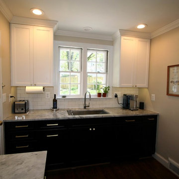 Kitchen with Bench Seat