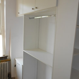 Walk-in Closets 3 - Clothing Valets And Suit Stands