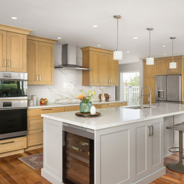 Welcoming Contemporary Family Kitchen