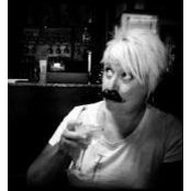 Teresa Shaw Hurleys foto
