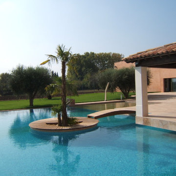 Ilot de piscine
