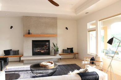 Example of a trendy living room design in Los Angeles