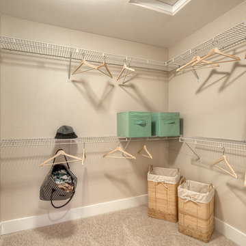 LaRose Master Closet