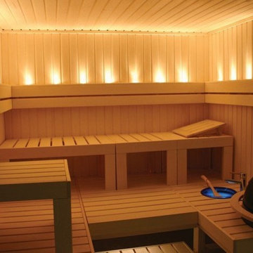 Oasis Hot Tub & Sauna