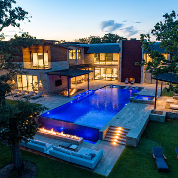 Transitional Pool With Swim Up Bar