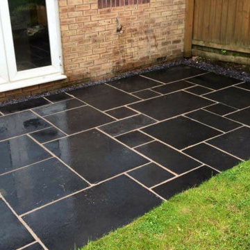 Thermal - Historic Black Versailles Pattern