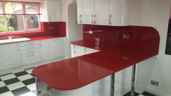 Red glass splashback and worktop