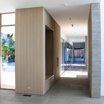 California Modern Entry Hall with Indoor–Outdoor Circulation