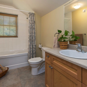 Upper Nicholson Lock Custom Home