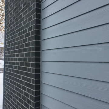 James Hardie Siding with Stained Brick