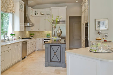 Inspiration for a timeless kitchen remodel in Austin