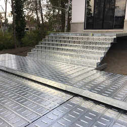 Multi-level Paverdeck Pool - Landscaping Stones And Pavers