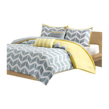 Lily's Bedroom